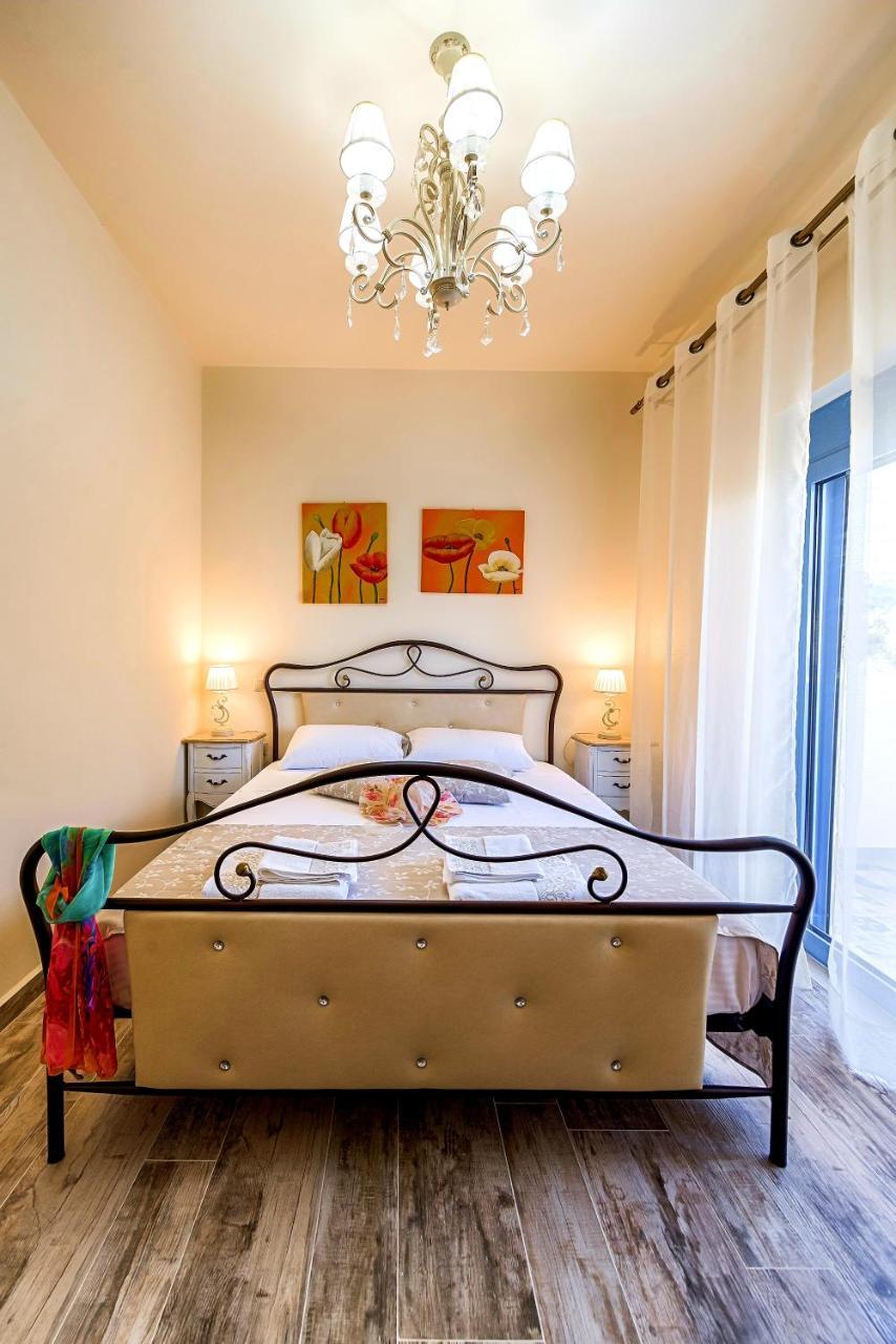 Luxury Retro Villa Líndos